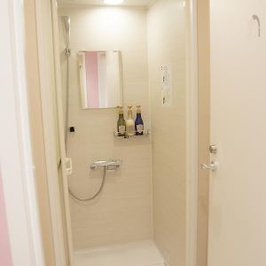 Capsulehotel Alleen voor Vrouwen
